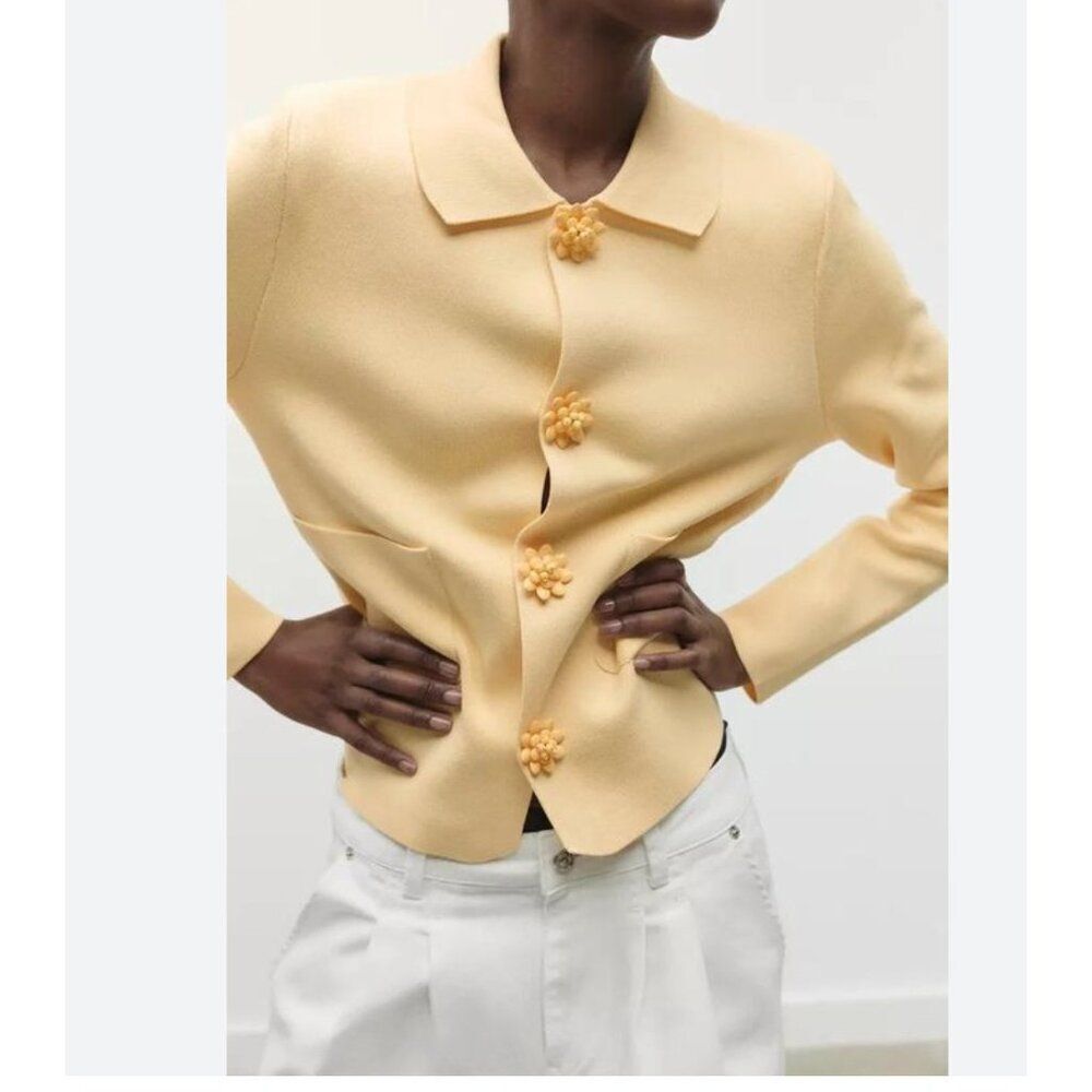 Zara Womens Jacket Small S Yellow Plain Knit with Beaded Buttons 4192/033 NWT